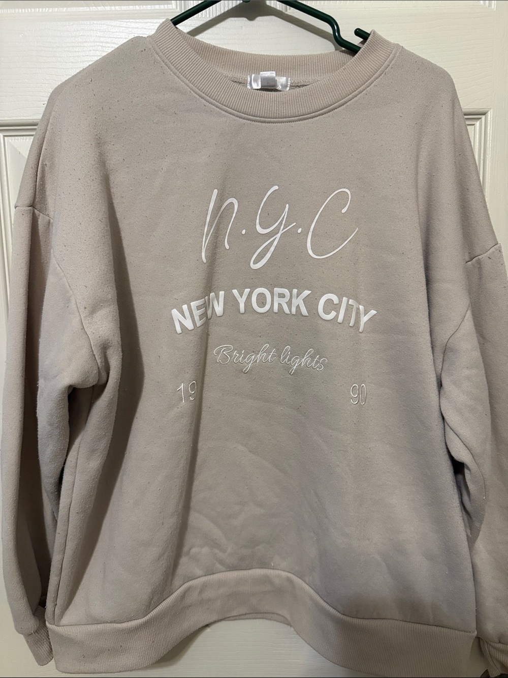 New York City Cozy Crewneck Sweatshirt - Light Taupe